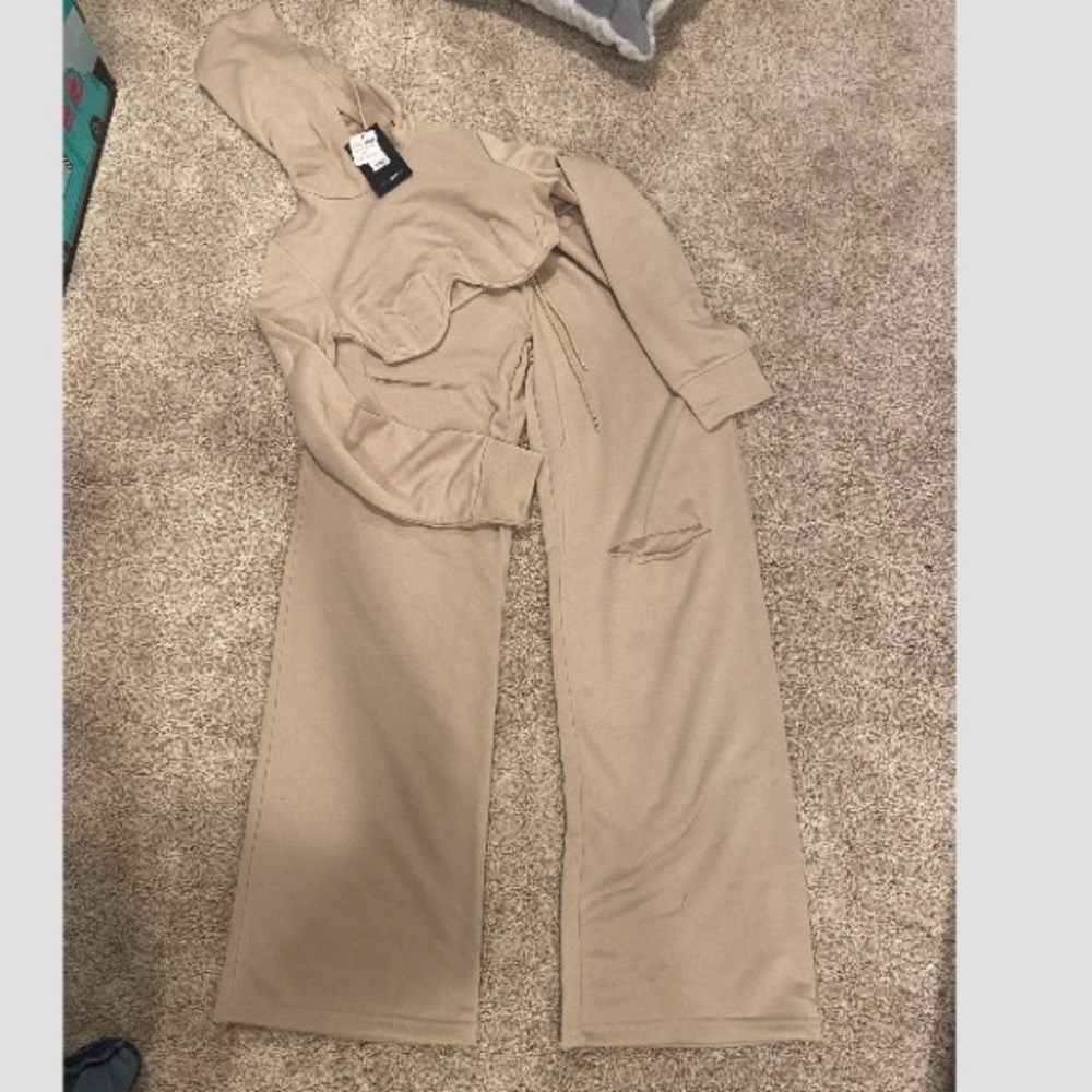 XSMALL TWO PIECE FASHION NOVA SET